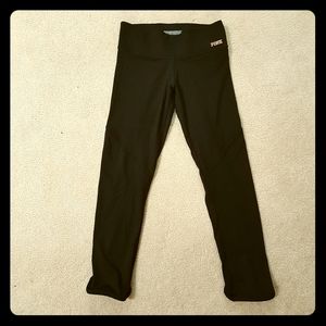 ☕ 2/$30 | PINK VS capri leggings XS